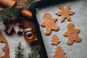 ungebackener ausgestochener Lebkuchen