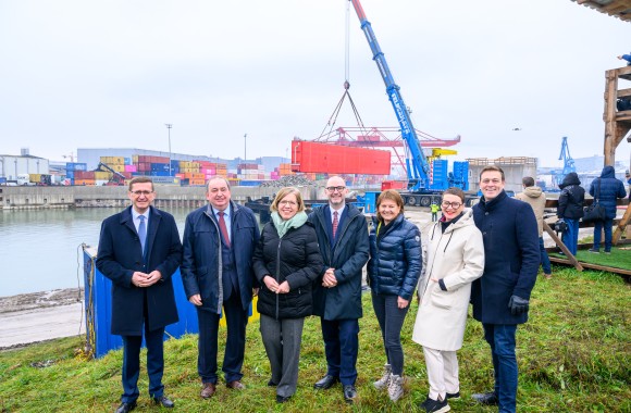 Achleitner, Haider, Gewessler, Prammer, Hörzing, Schobesberger, Kaineder (LINZ AG/Fotokerschi)